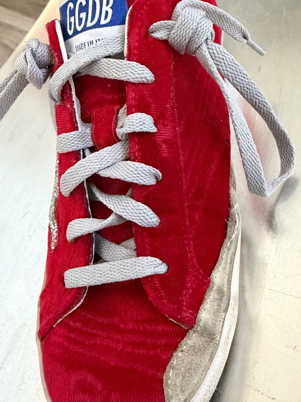 Golden Goose Red Velvet Sneakers with Silver Glitter Star - Picture 4 of 9